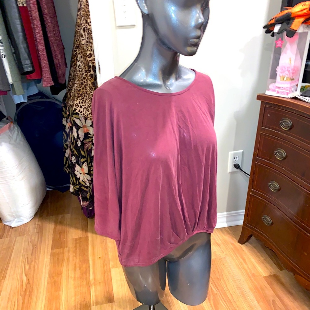 Light maroon top